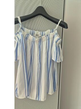 Forever 21 White and Blue Striped Cold-Shoulder Camisole